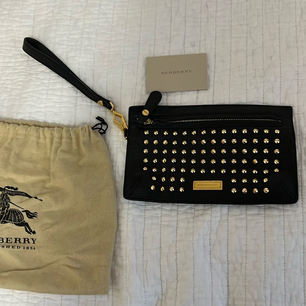 Burberry wristlet black with gold detail